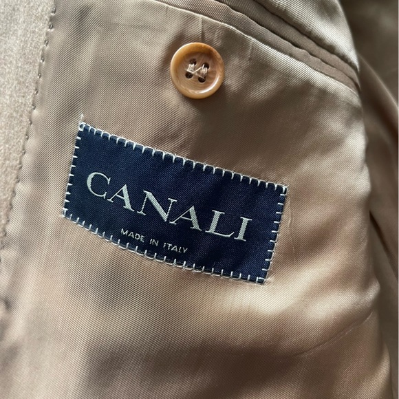 Italian made Canali Blazer in excellent condition. - Picture 4 of 7
